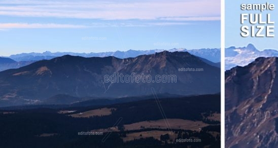 Becco di Filadonna cima del gruppo della Vigolana sull'altipiano di Folgaria visto dal Verena sullo sfondo le dolomiti del Brenta.